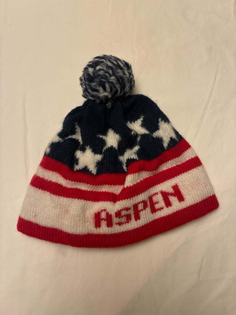 VTG Aspen American Flag Stars and Stripes Pom-Pom Knit Beanie
